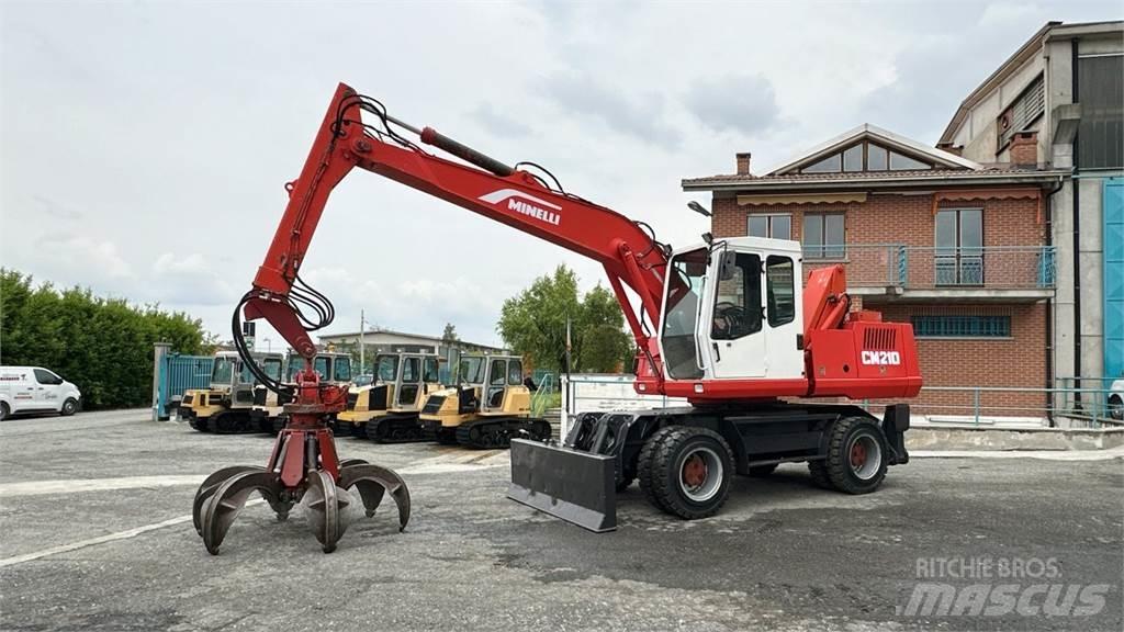 Minelli CM210 Колесни екскаватори