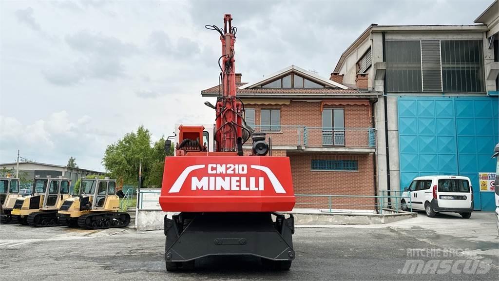 Minelli CM210 Колесни екскаватори