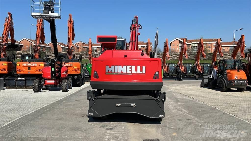 Minelli M18 Колесни екскаватори