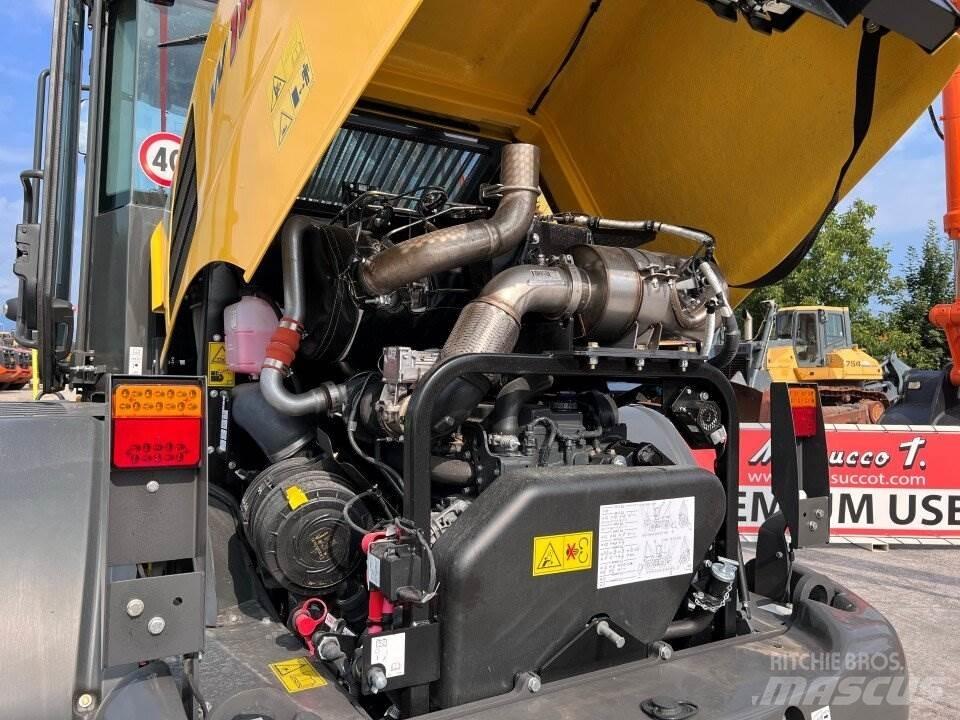 New Holland W110D Колесни товарачи