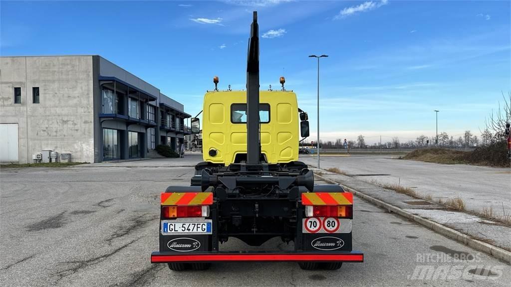 Renault 270 Dci – 4X2 Други