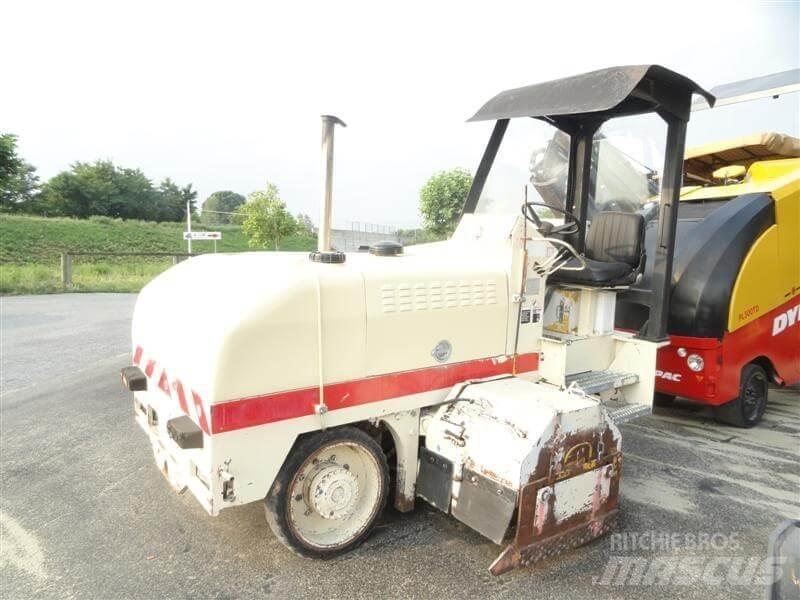 Roadtec RX-10 123 Машини за асфалт