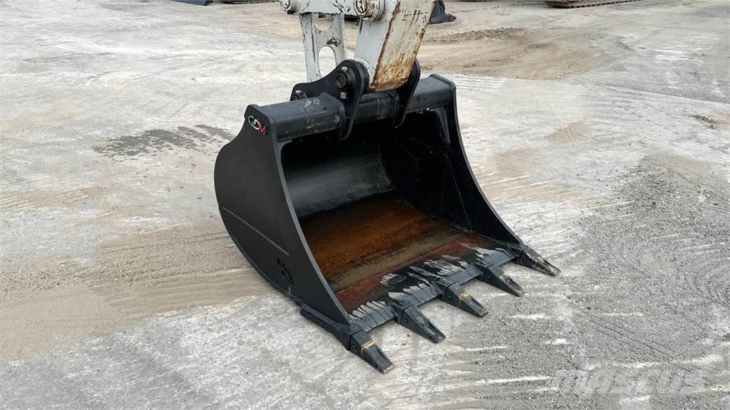 Takeuchi TB2150R Средни екскаватори 7т - 12т