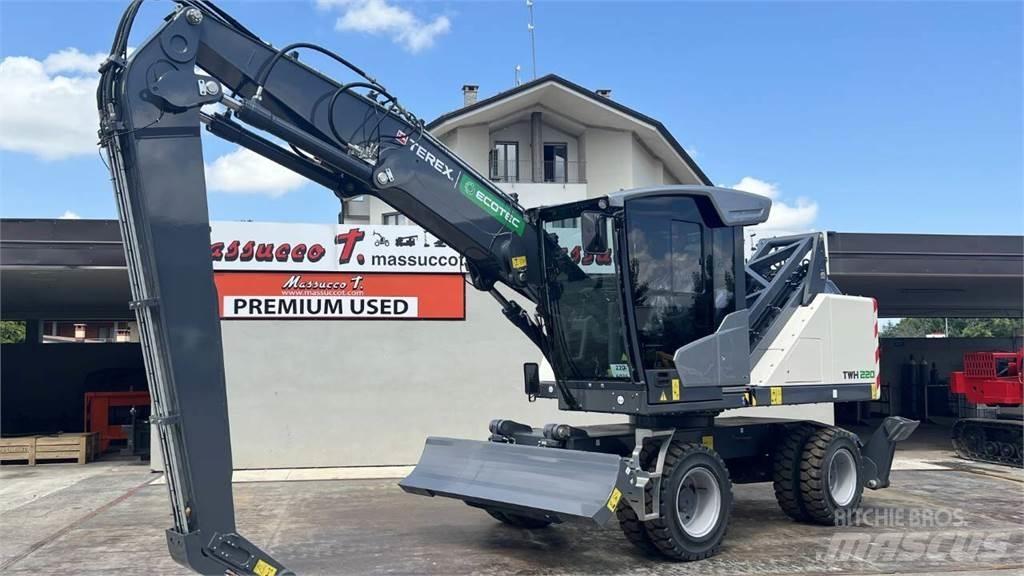Terex TWH 220 S5 Колесни екскаватори