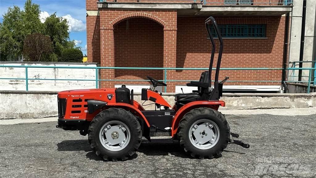  Tigretrac 3800 4x4 Снегочистачки