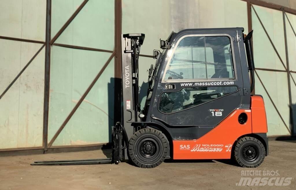 Toyota 02-8FDF18 Дизелови камиони