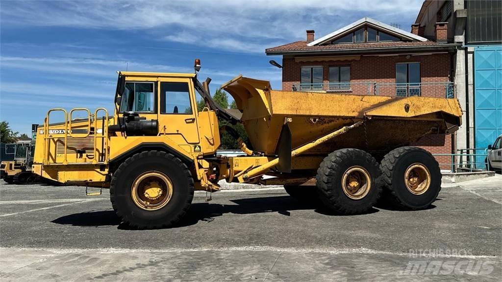 Volvo A25C 6X6 Странични самосвали