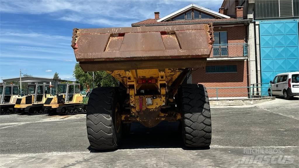 Volvo A25C 6X6 Странични самосвали