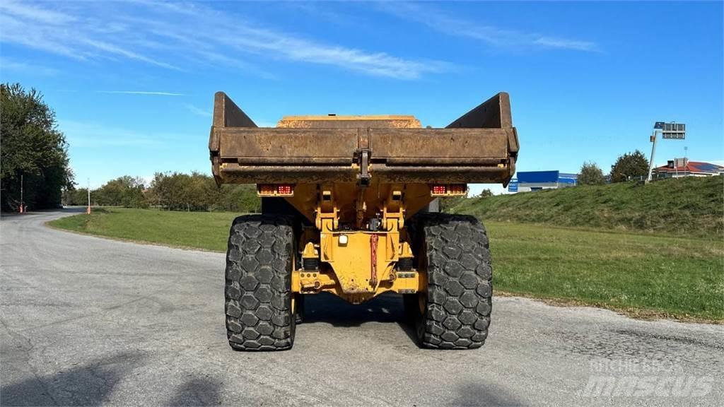 Volvo A30F 6x6 Странични самосвали