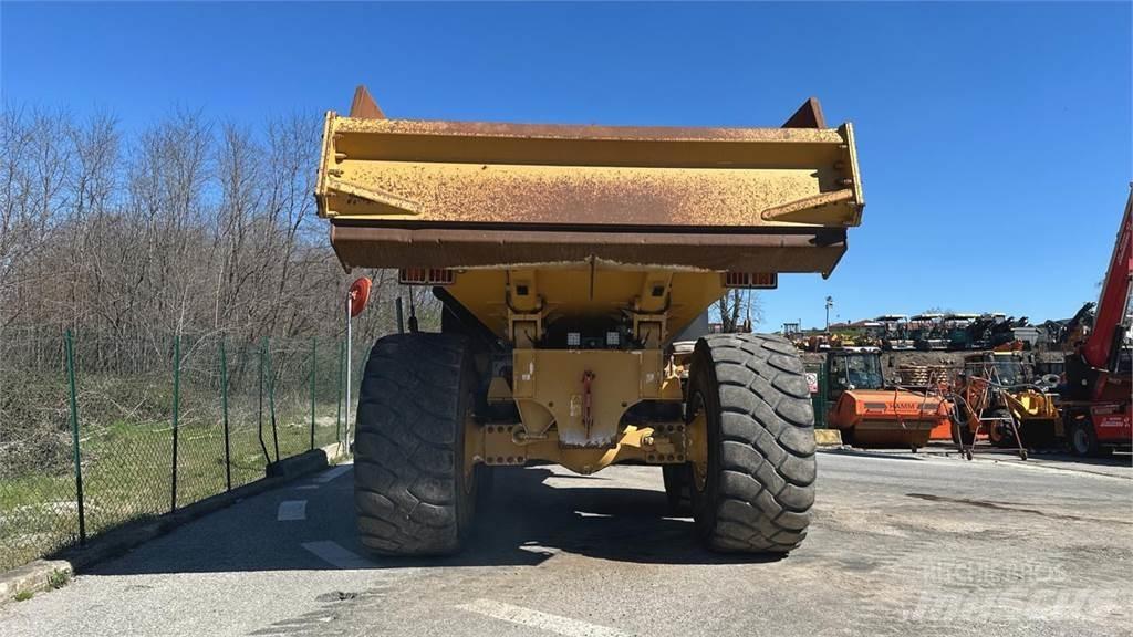Volvo A40F 6x6 Странични самосвали