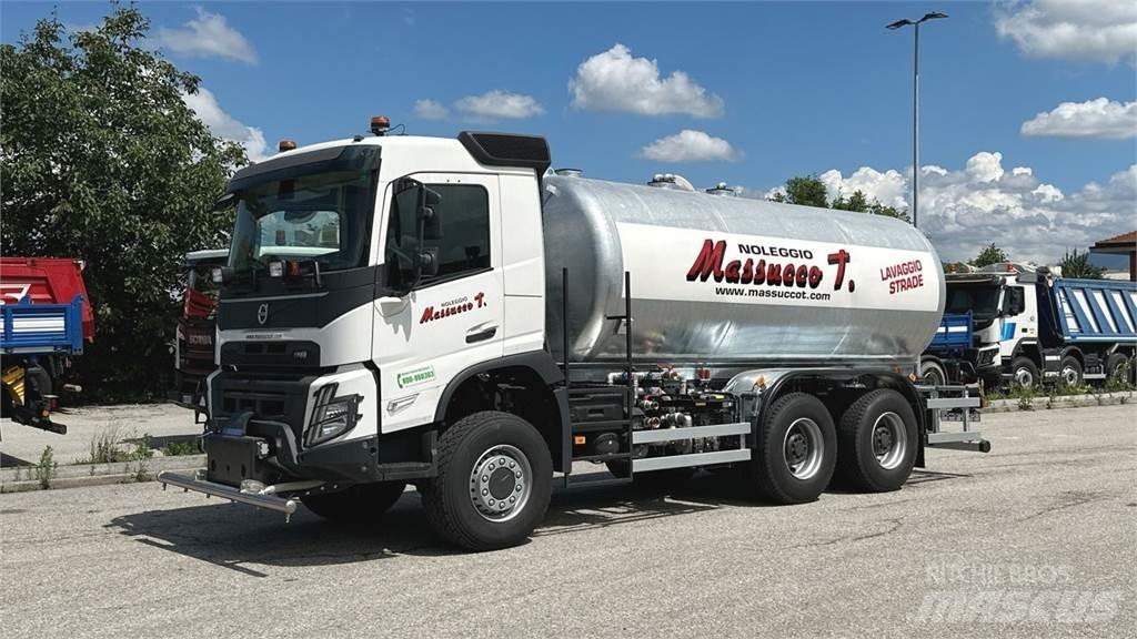 Volvo FMX 6X6 Цистерна