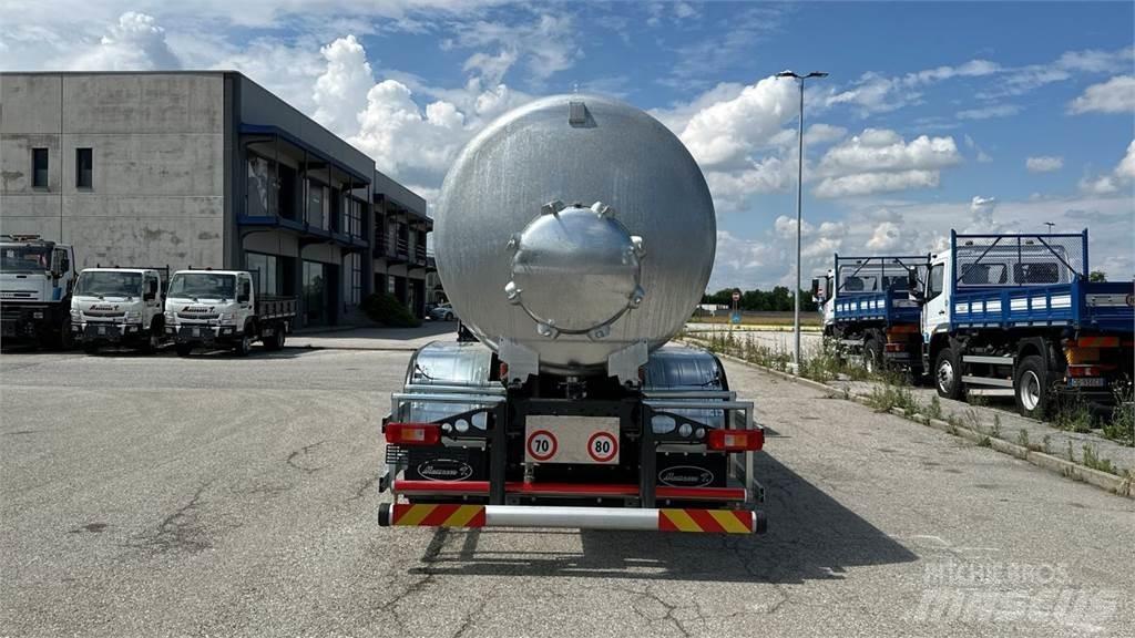 Volvo FMX 6X6 Цистерна
