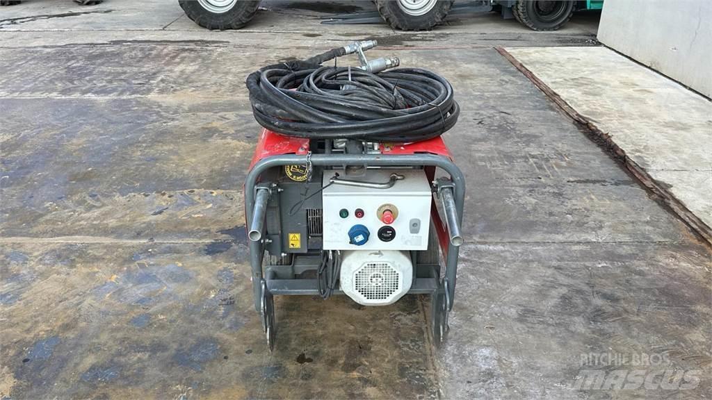 Wacker Neuson HPU8 Осветителни кули