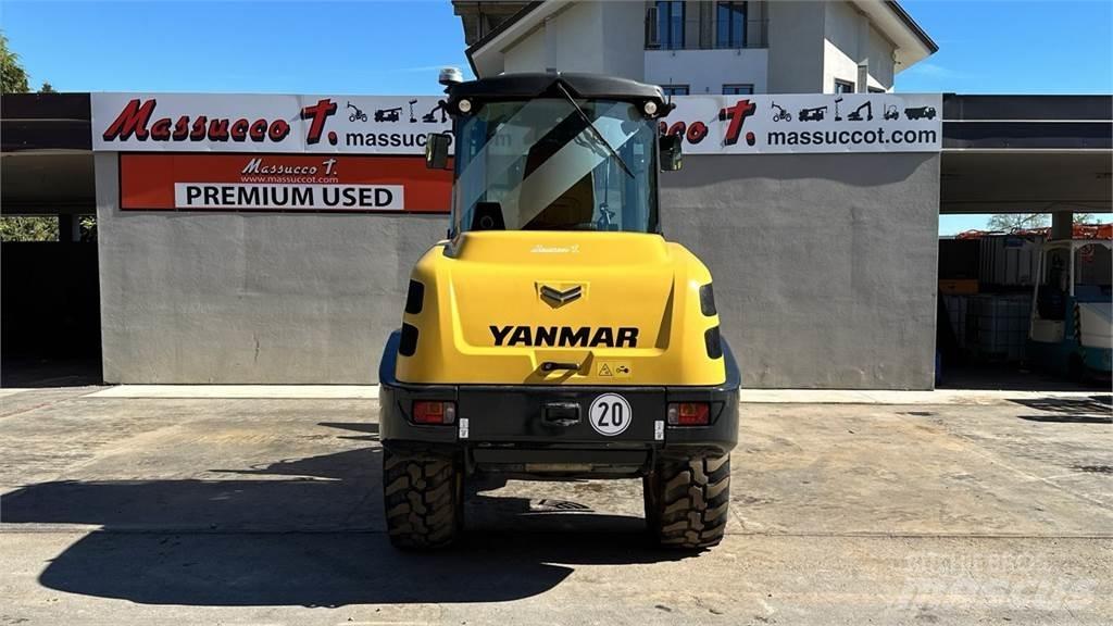 Yanmar V100 Колесни товарачи