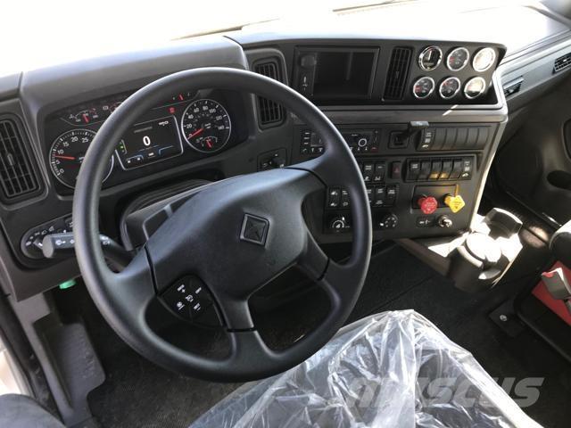 International HV Самосвал