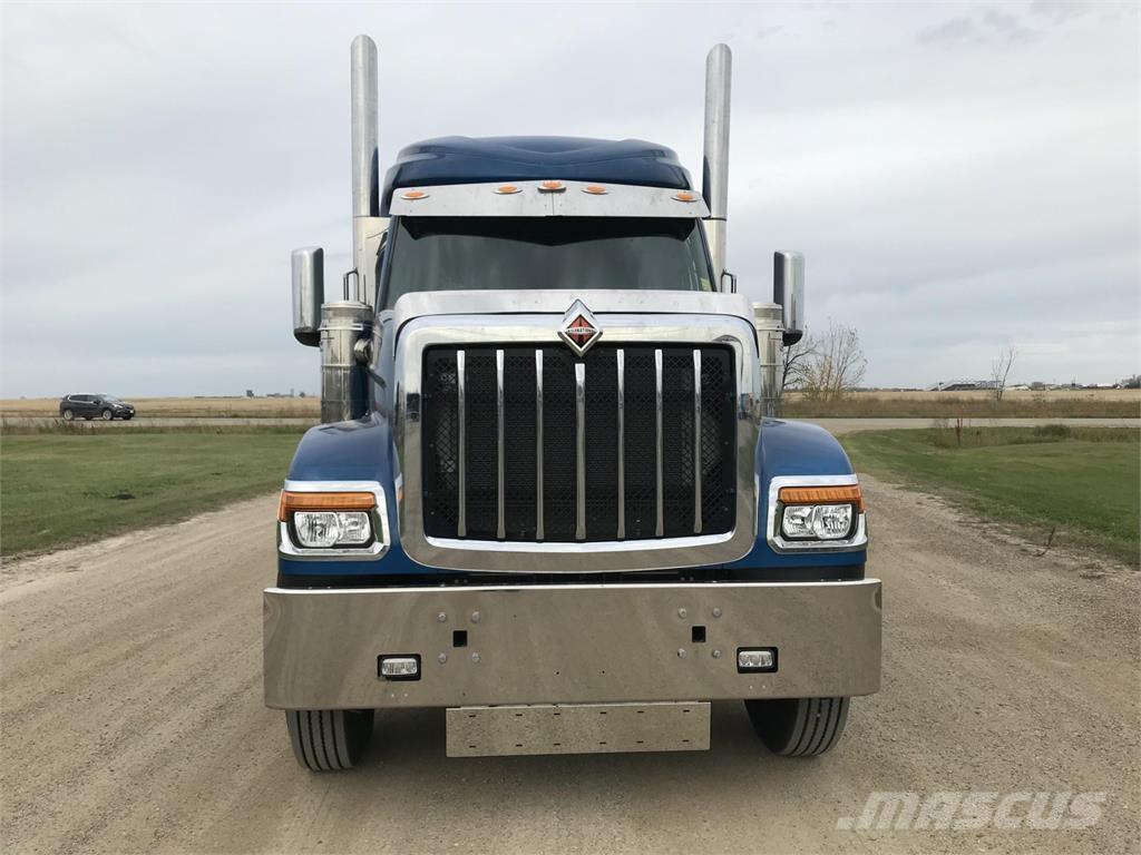 International HX Влекачи