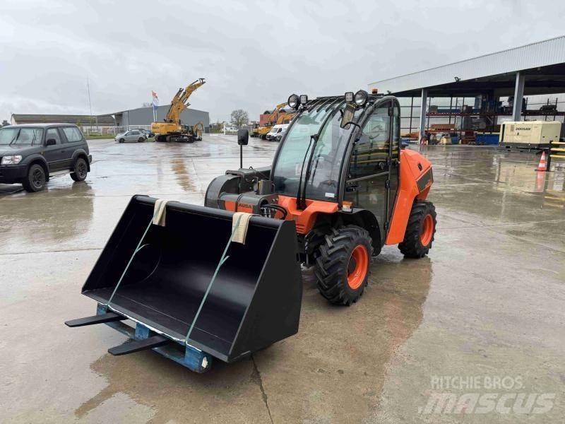 Ausa T235H Телескопични товарачи