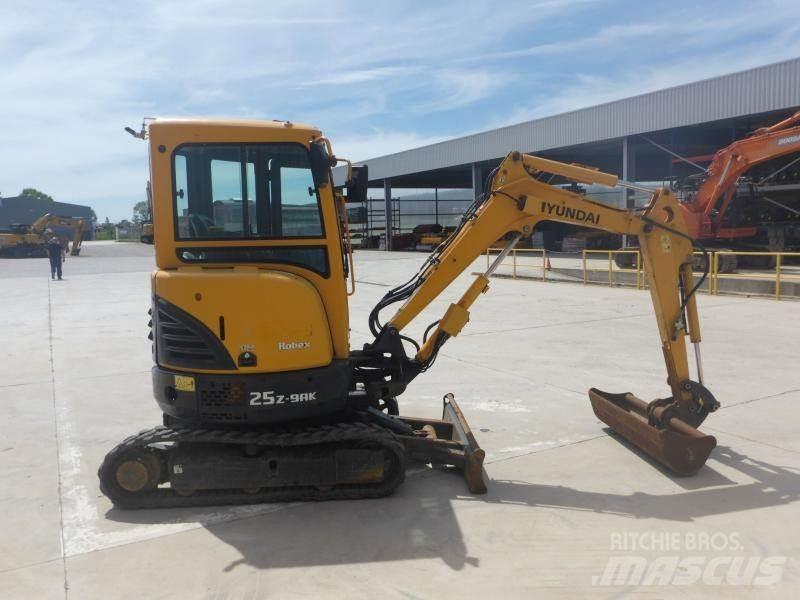 Hyundai R25Z-9A Мини екскаватори < 7 т