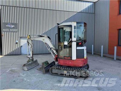 Takeuchi TB 23 Мини екскаватори < 7 т