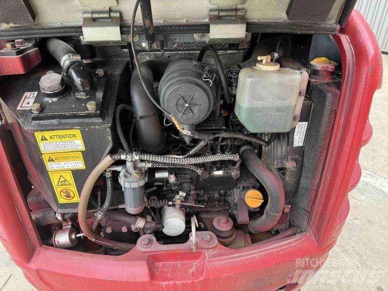Takeuchi TB216 Мини екскаватори < 7 т
