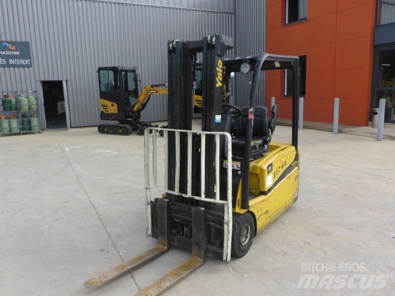 Yale ERP16 VT Вилични кари-повдигачи - други