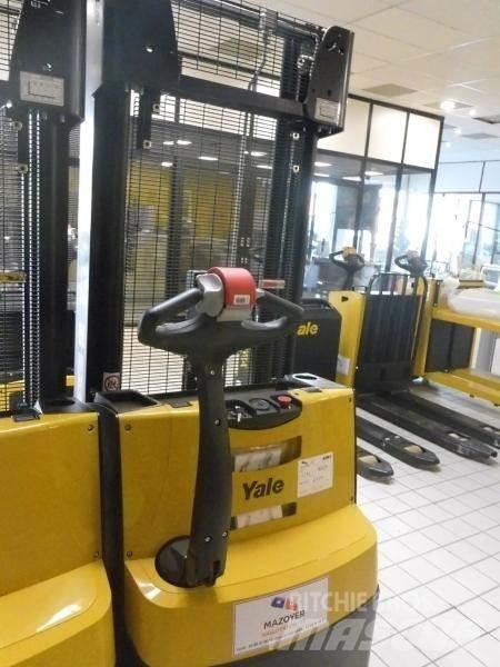 Yale MS 12 AC Колички високоповдигачи с теглич