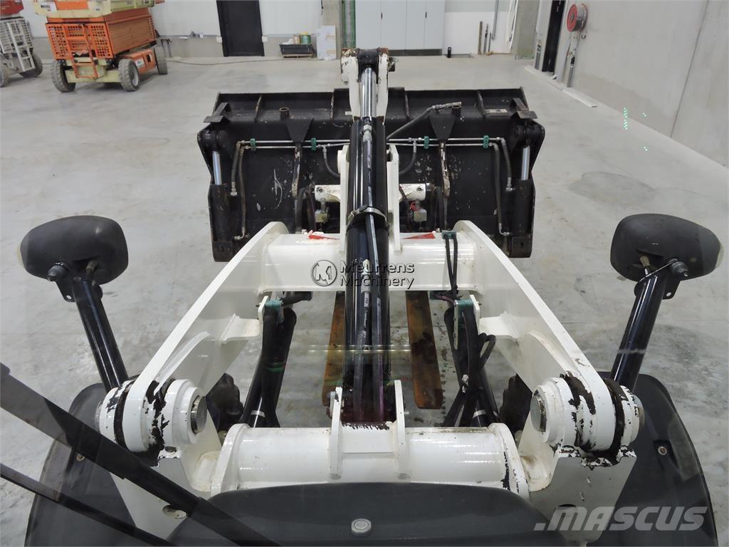 CAT 908M + FORK Колесни товарачи