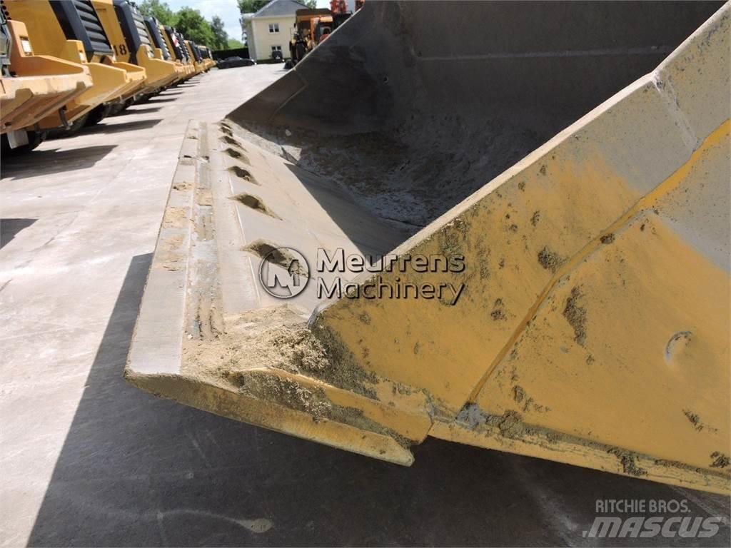 CAT 972M GERMAN Колесни товарачи