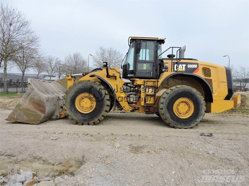 CAT 980M GERMAN Колесни товарачи