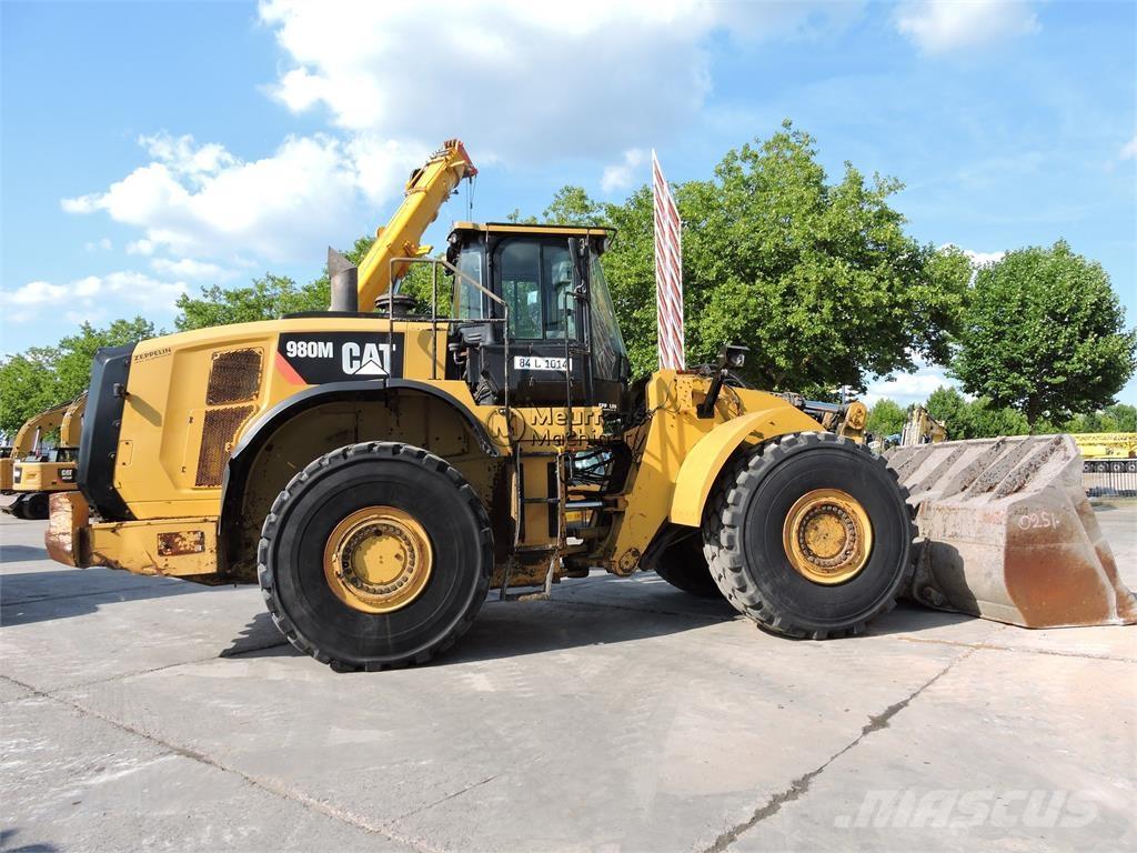 CAT 980M GERMAN Колесни товарачи