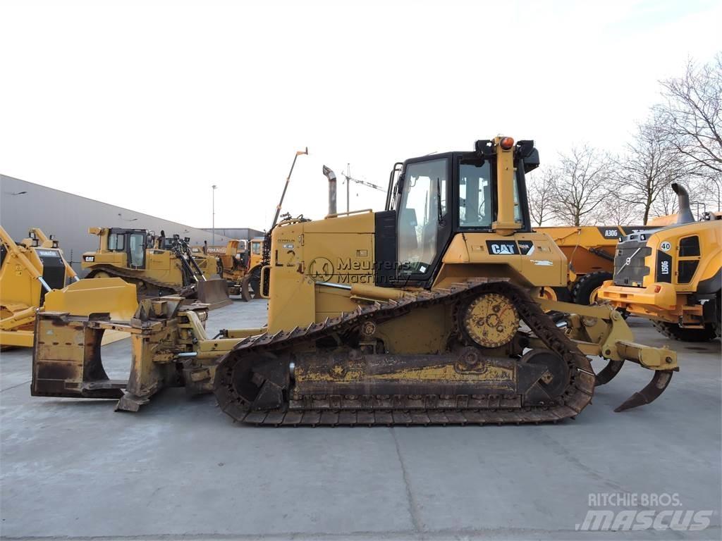 CAT D6NLGP Булдозери