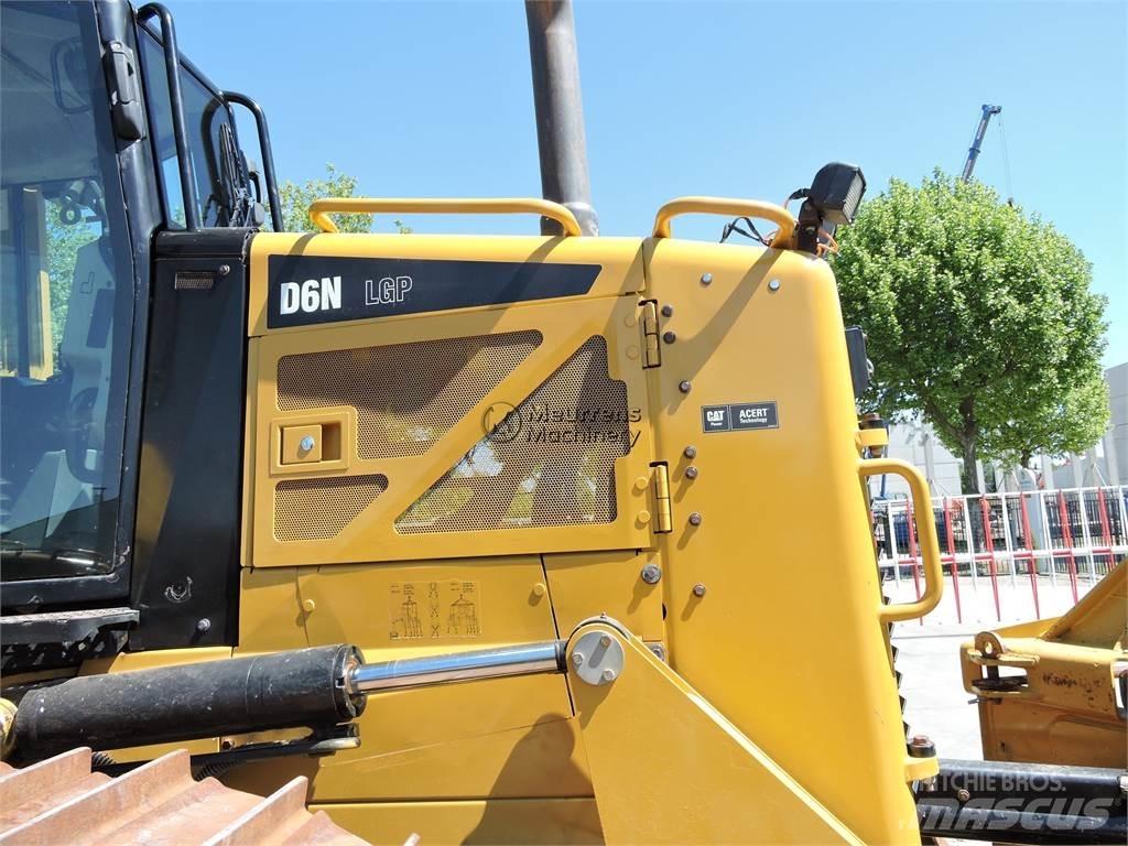 CAT D6NLGP GERMAN Булдозери