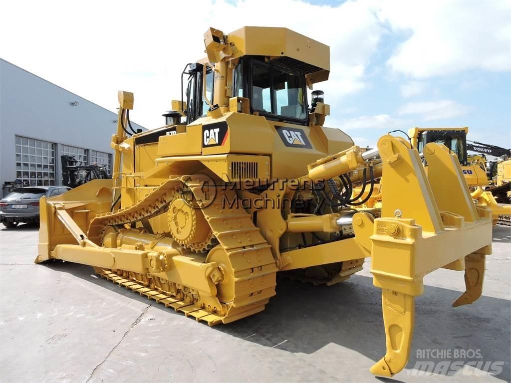 CAT D7R Булдозери