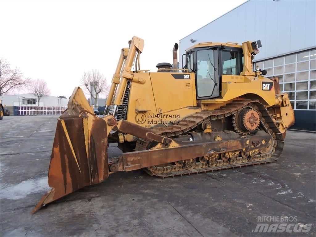 CAT D8T Булдозери