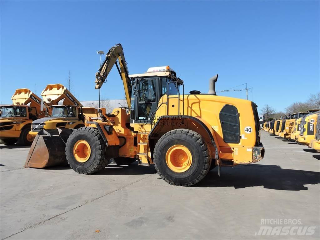 Hyundai HL970 Колесни товарачи