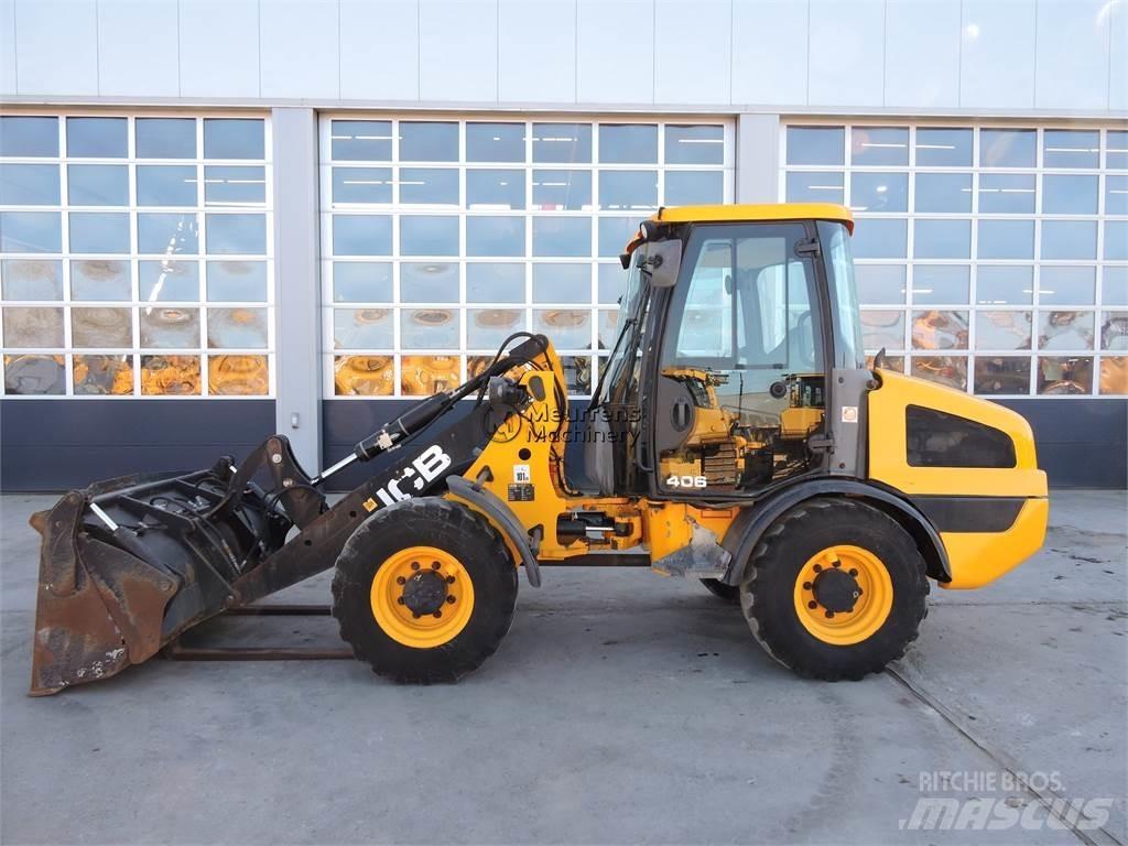 JCB 406 Колесни товарачи