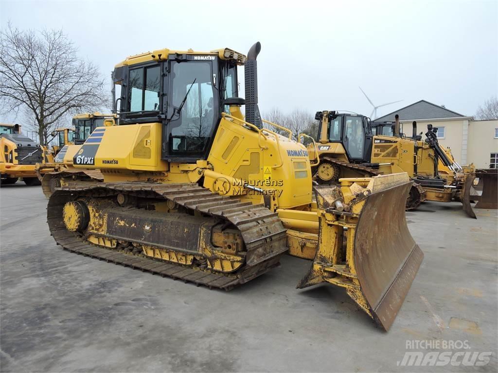 Komatsu D61PXi-23 Булдозери