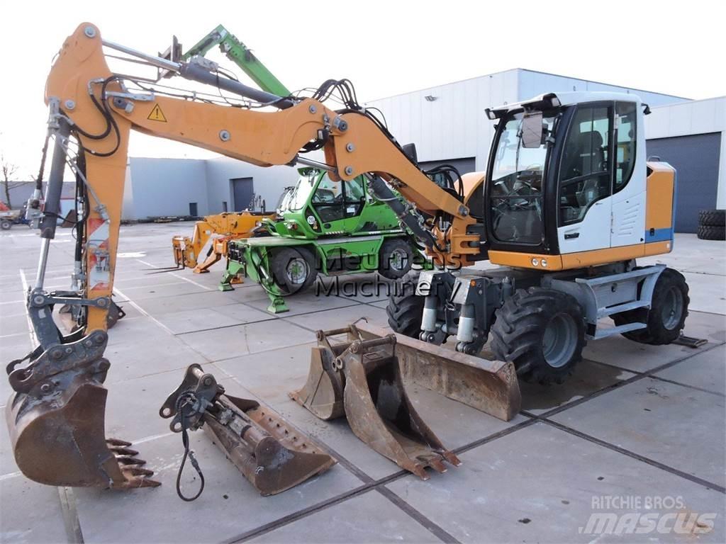 Liebherr A910 Колесни екскаватори