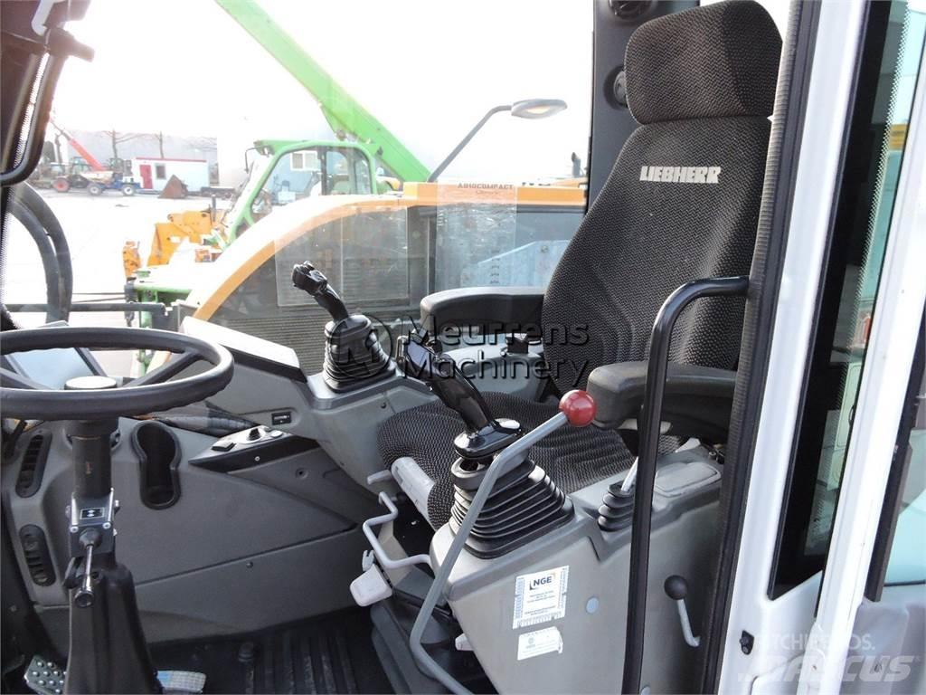 Liebherr A910 Колесни екскаватори
