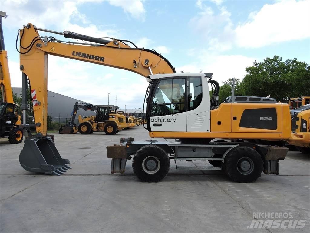 Liebherr A924 Колесни екскаватори