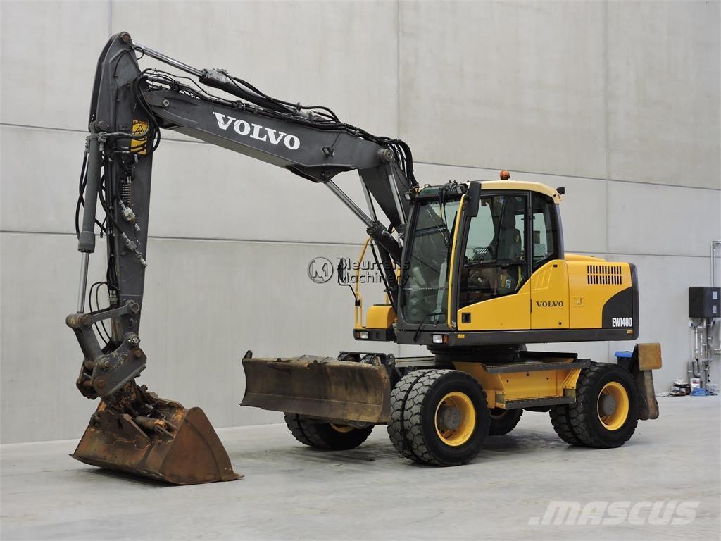 Volvo EW140C Колесни екскаватори