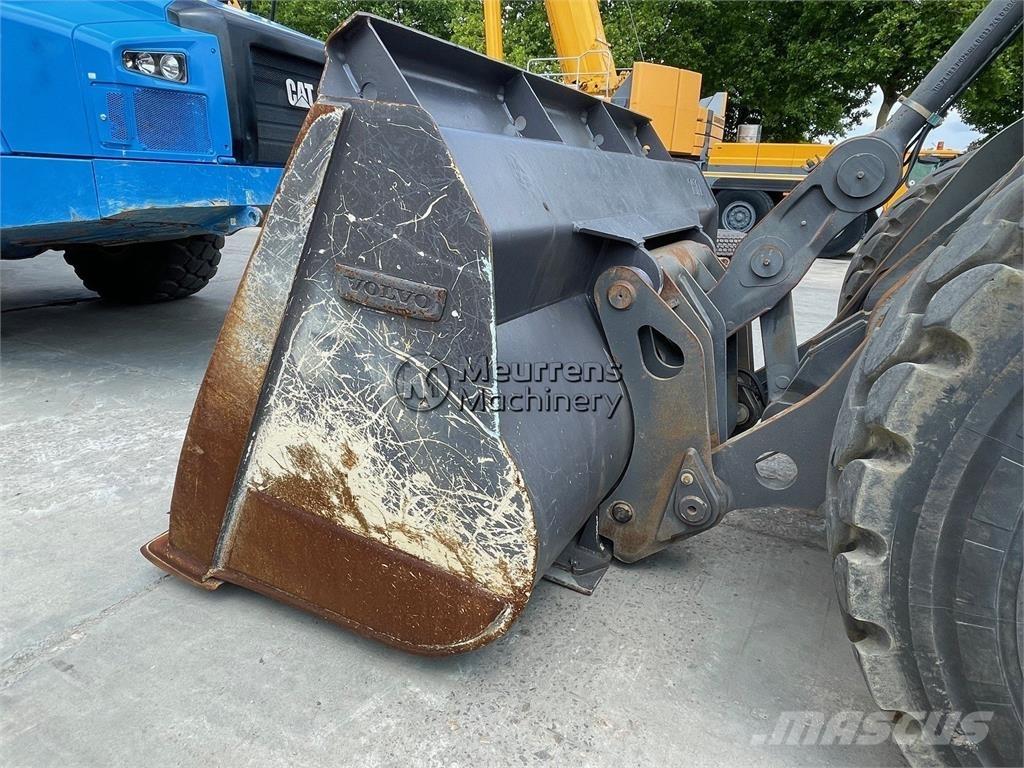 Volvo L150H Колесни товарачи