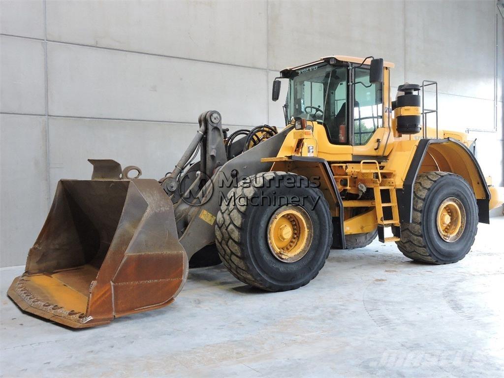 Volvo L180F Колесни товарачи