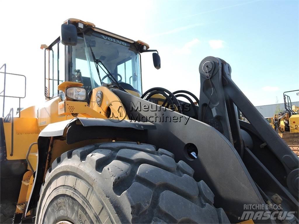 Volvo L220H Колесни товарачи