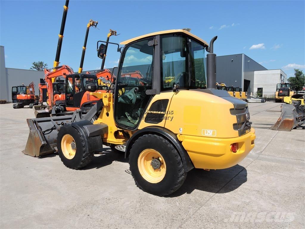 Volvo L25F + FORK Колесни товарачи