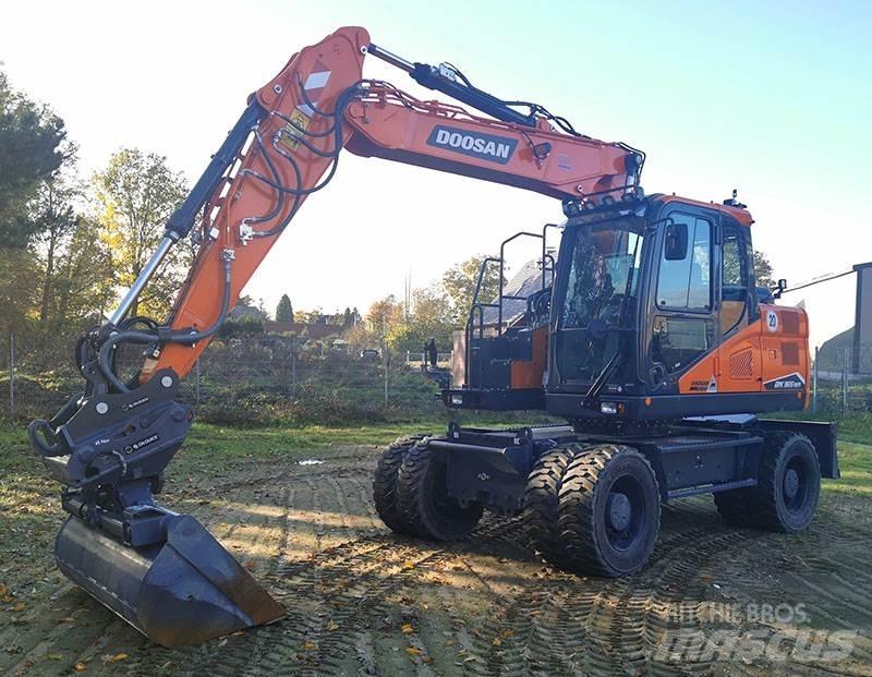 Doosan DX 165 WR-7 Колесни екскаватори