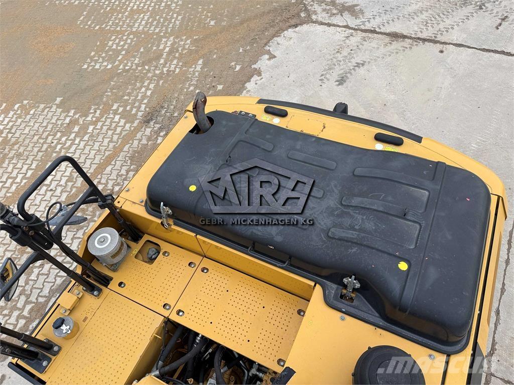 CAT 323 EL Верижен екскаватор