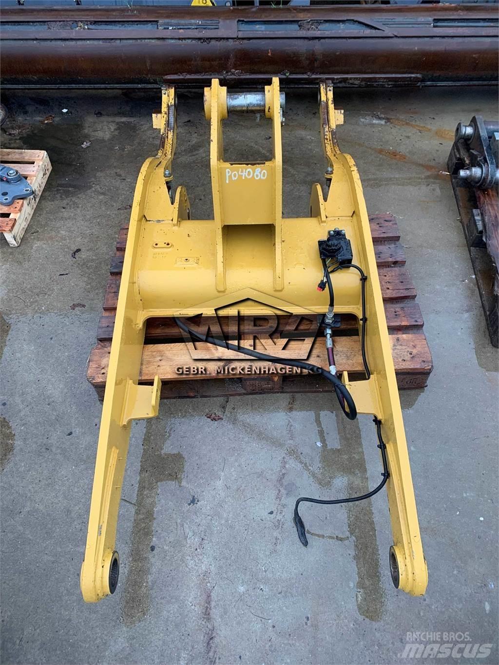 CAT 907 H Стрели и рамена
