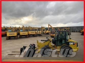 CAT 908 M Колесни товарачи