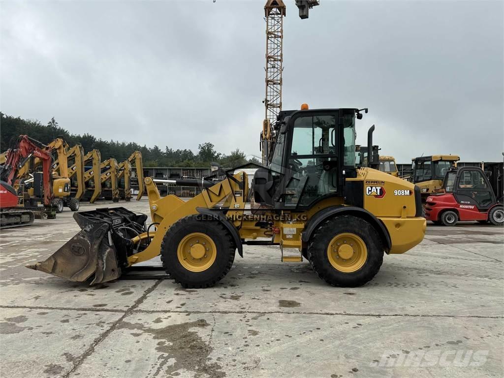 CAT 908 M Колесни товарачи